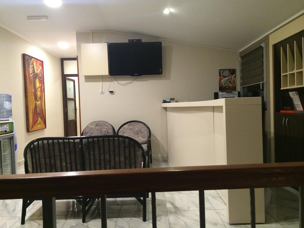 Prenociste Gazela Bed and Breakfast Pirot Exteriör bild