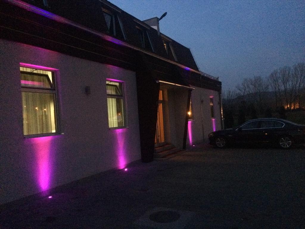 Prenociste Gazela Bed and Breakfast Pirot Exteriör bild